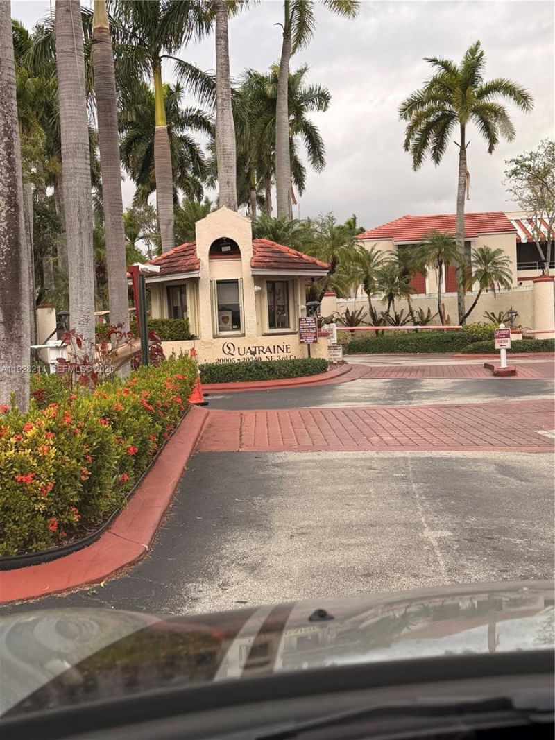 20160 NE 3rd Ct, Unit 8, Miami, FL 33179 Photo
