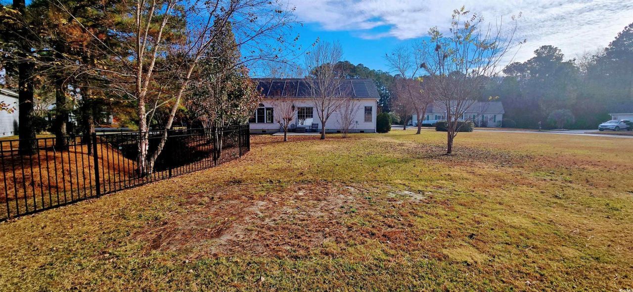 000 Wintercreeper Dr. Photo 4