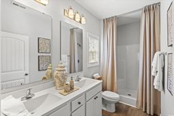 422 Hardwood Dr photo 4