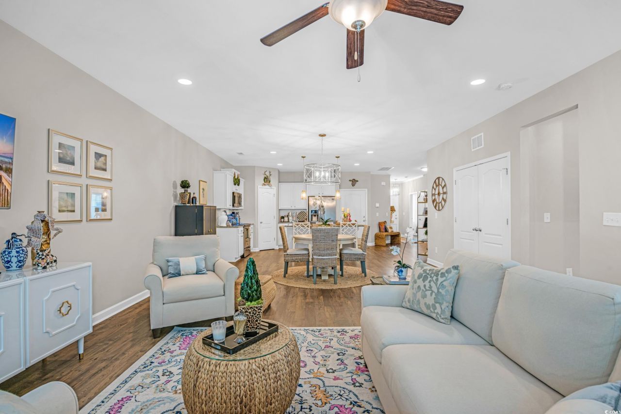 309 Lake Mist Ct. Photo 10