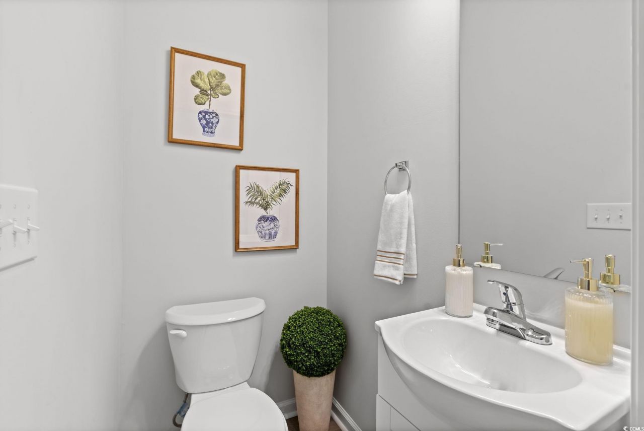 215 Buckwood Dr Photo 9