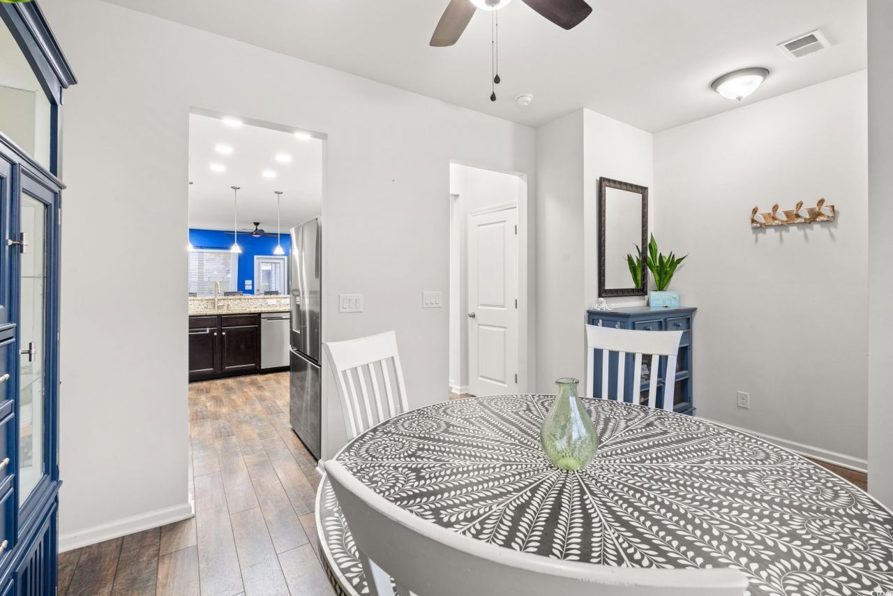 306 Castle Dr. Photo 9