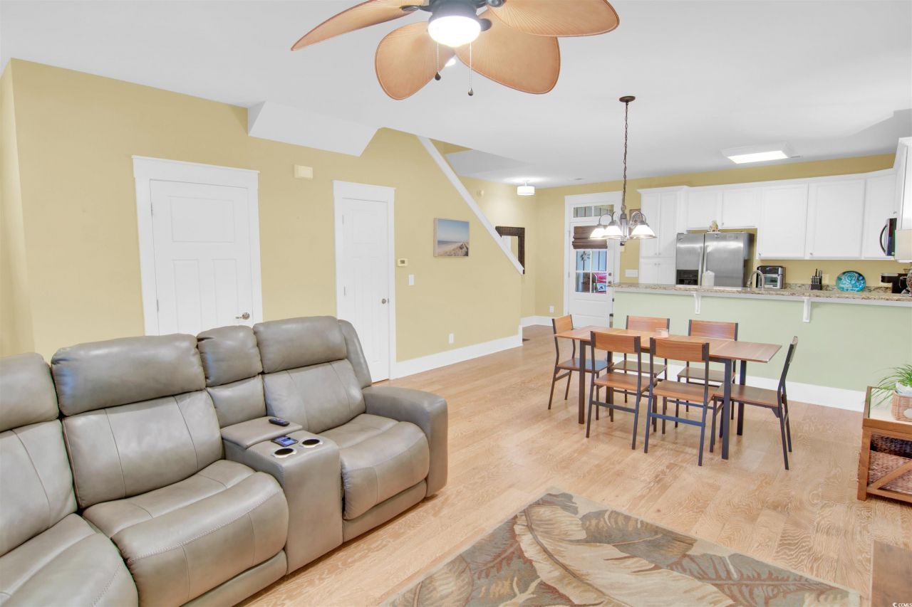 4910 N Market St. Photo 12