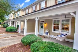 4910 N Market St. photo 4