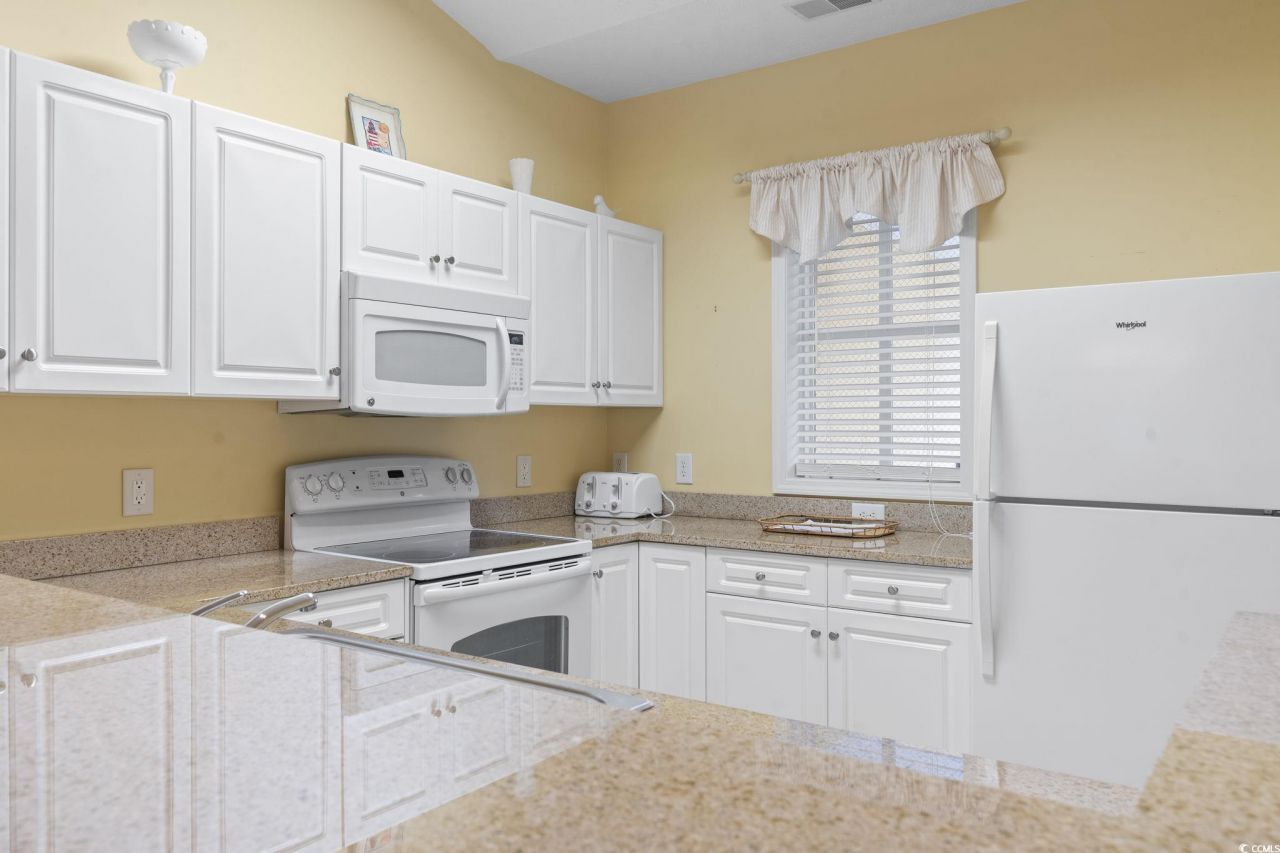 601 Hillside Dr. N Photo 9