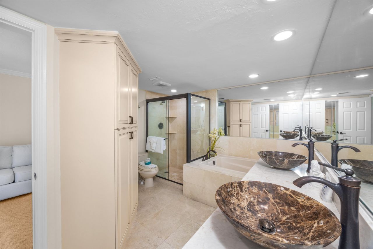 2445 W Gulf Dr, Unit 44E, Sanibel, FL 33957 Photo