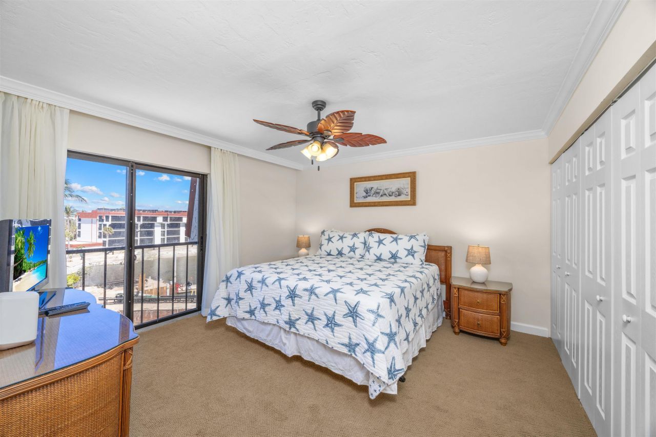 2445 W Gulf Dr, Unit 44E, Sanibel, FL 33957 Photo