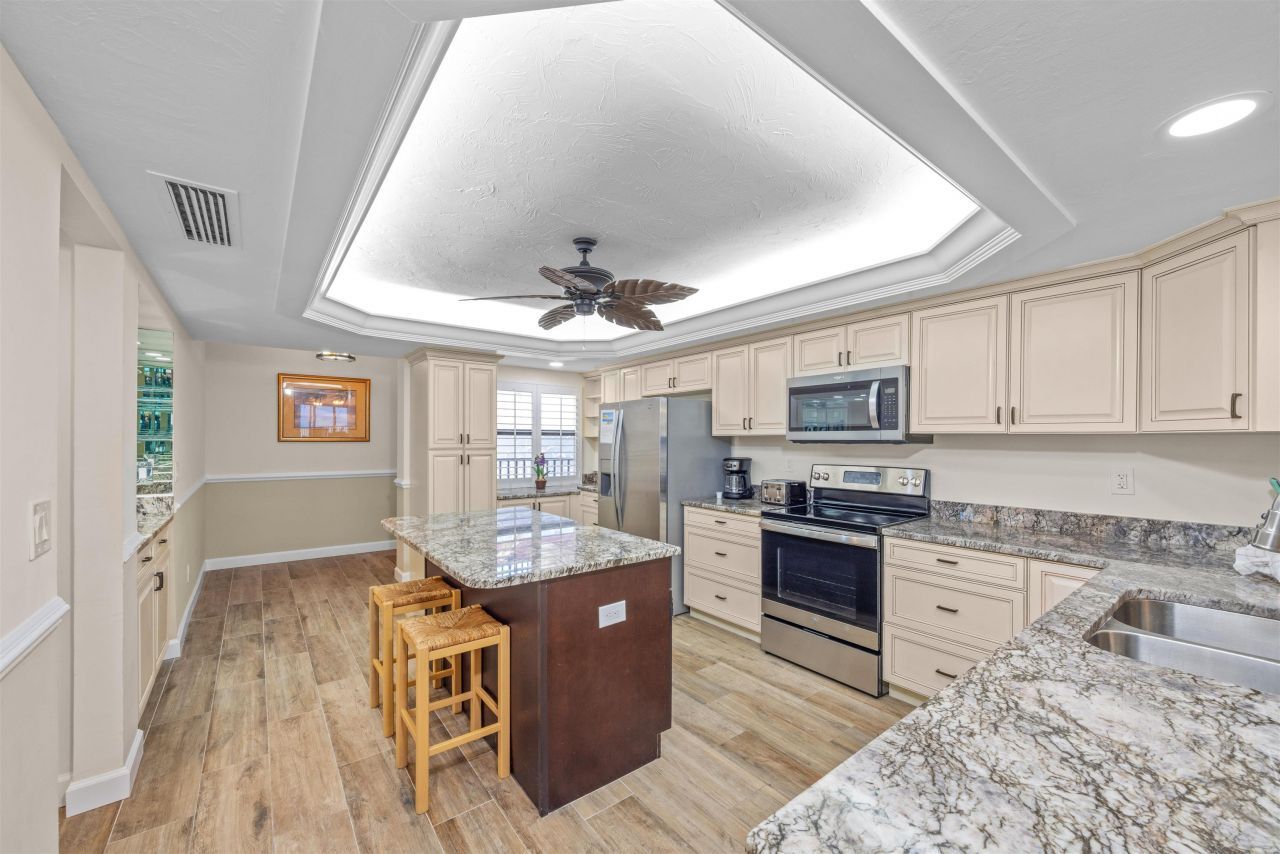 2445 W Gulf Dr, Unit 44E, Sanibel, FL 33957 Photo
