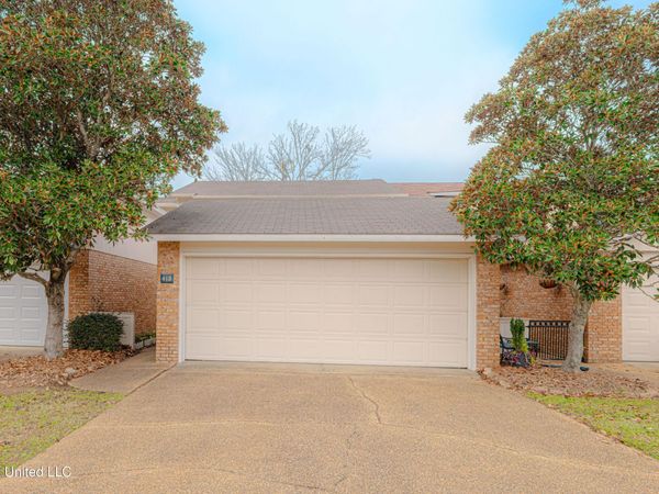 418 Lakebend Place, Brandon, MS 39042