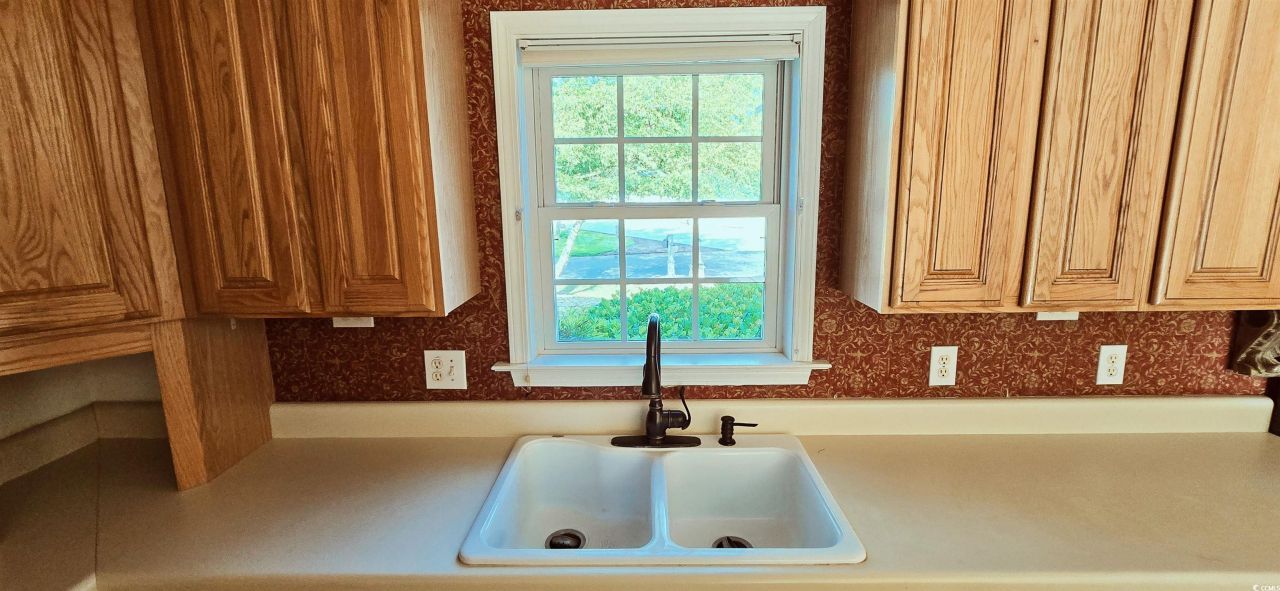 618 Wintercreeper Dr. Photo 18