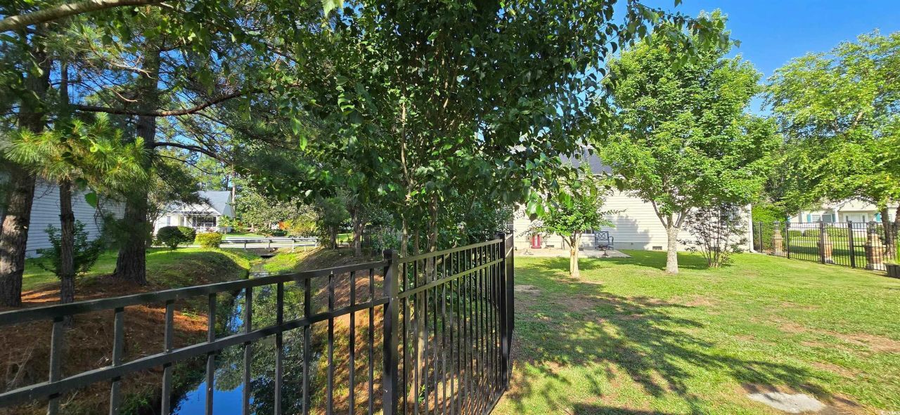 618 Wintercreeper Dr. Photo 36