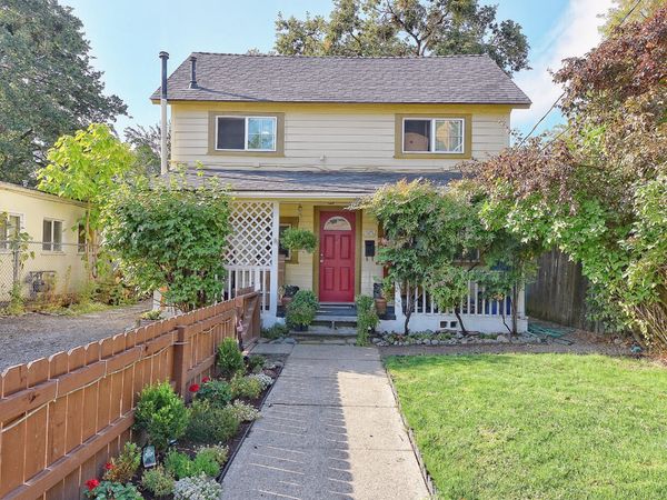 575 SW SW G Street, Grants Pass, OR 97526