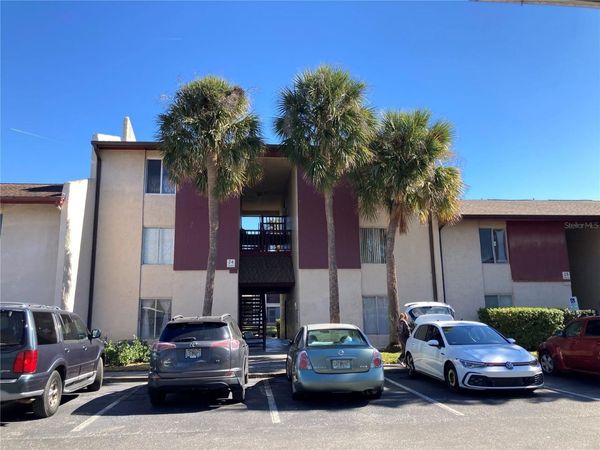 3840 N LAKE DRIVE, Unit 126, TAMPA, FL 33614