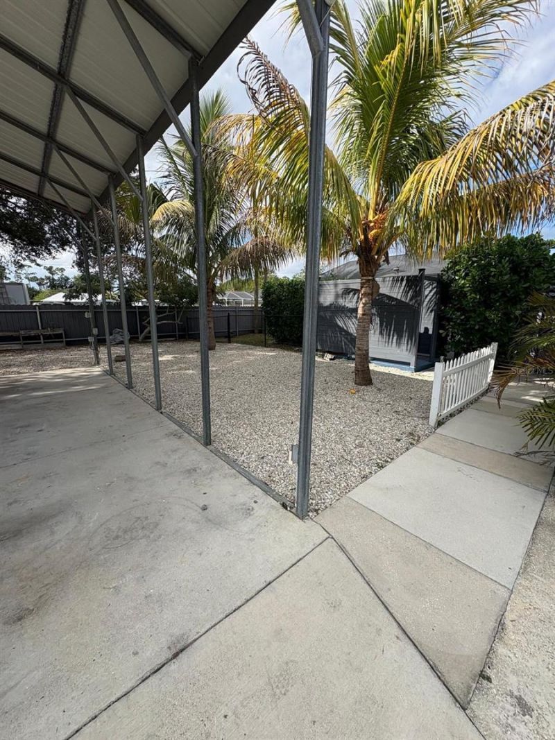 706 E 4th Street, Lehigh Acres, FL 33936 Photo