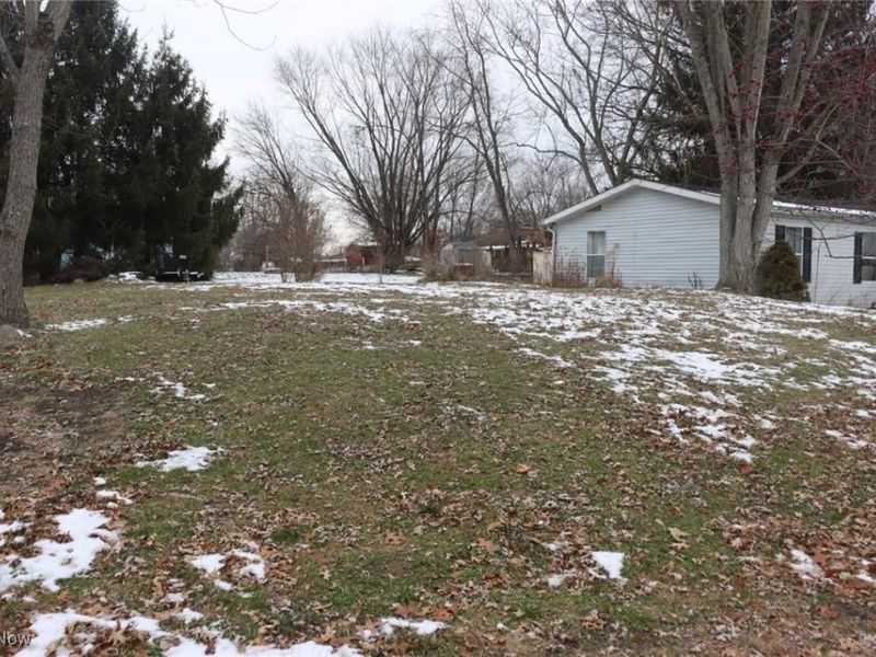 223 20th Street SE, Massillon, OH 44646 Photo 3