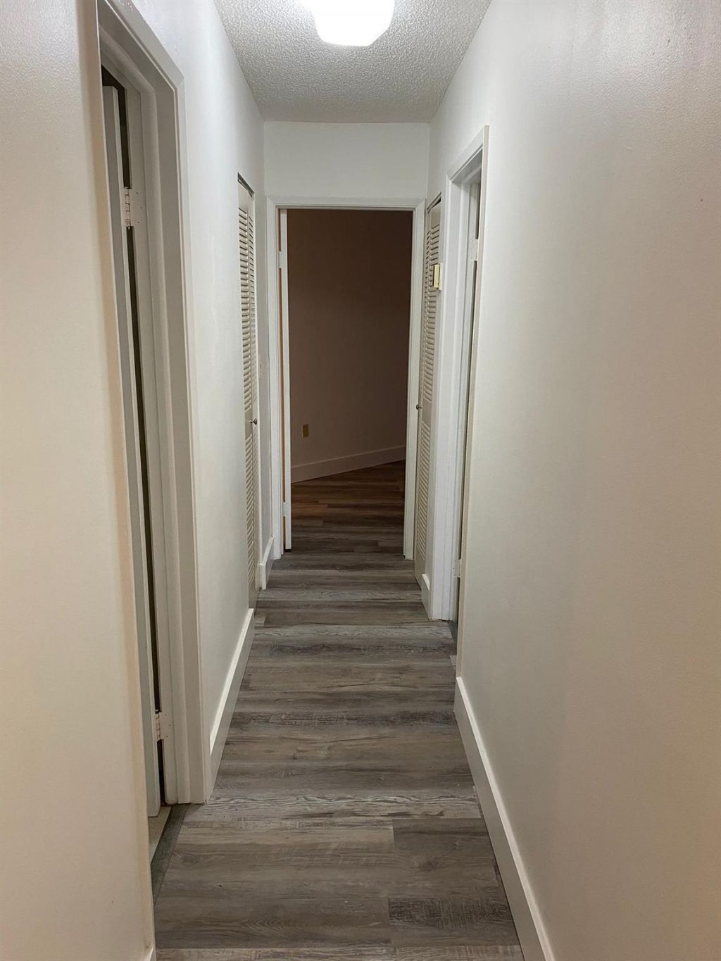 660 W Park Drive, Unit 206, Miami, FL 33172 Photo