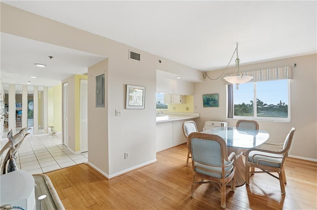 4591 Bay Beach Ln, Unit 294, Fort Myers Beach, FL 33931 Photo