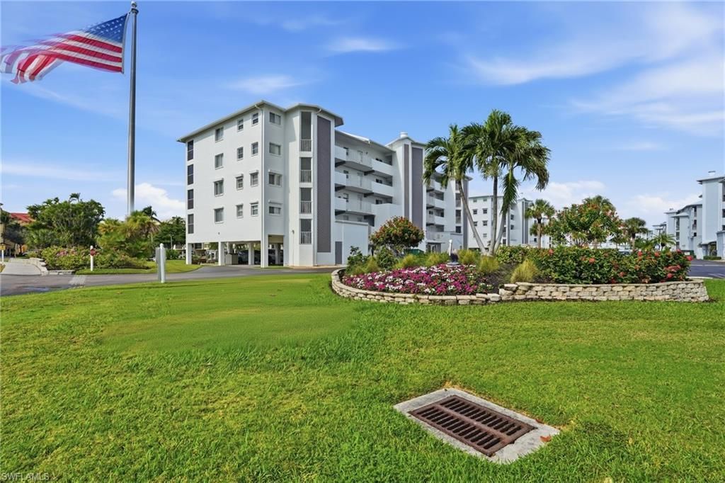4591 Bay Beach Ln, Unit 294, Fort Myers Beach, FL 33931 Photo