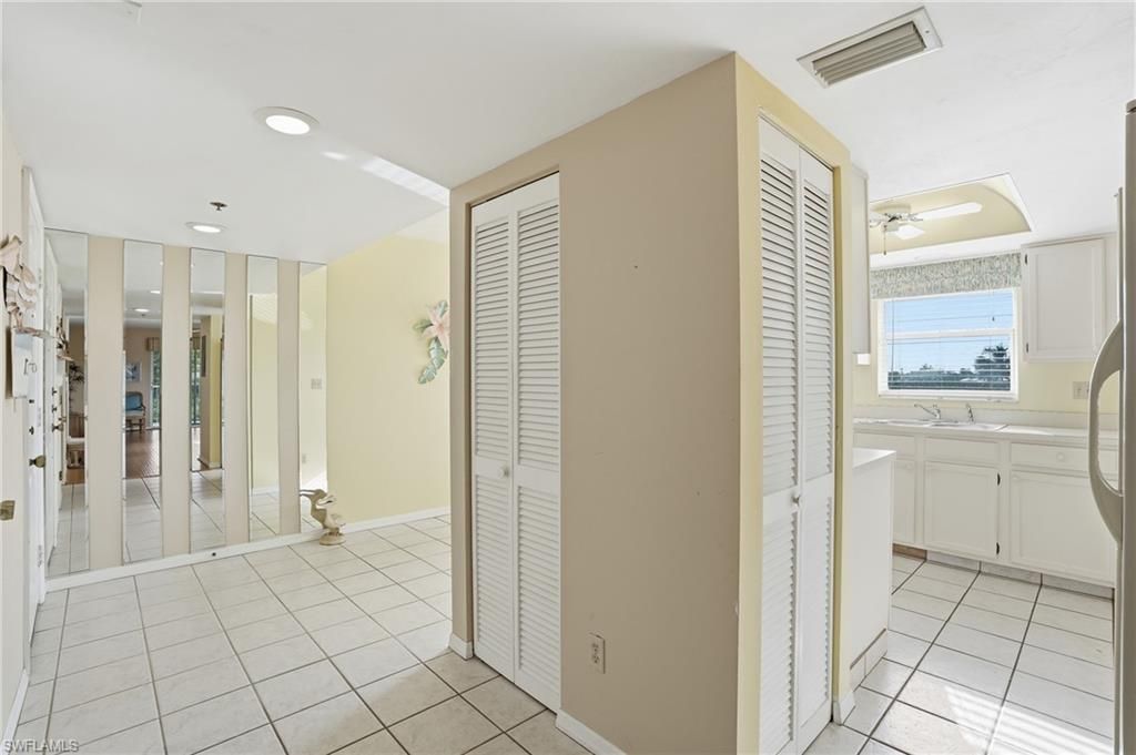 4591 Bay Beach Ln, Unit 294, Fort Myers Beach, FL 33931 Photo