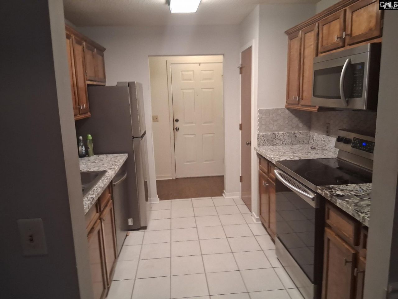 2007 Creekside Way Photo 9