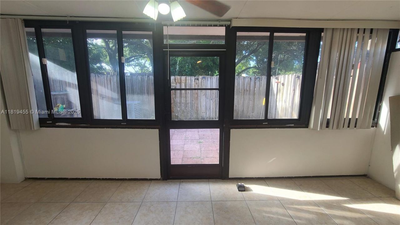 3321 Raleigh St, Unit 3H, Hollywood, FL 33021 Photo