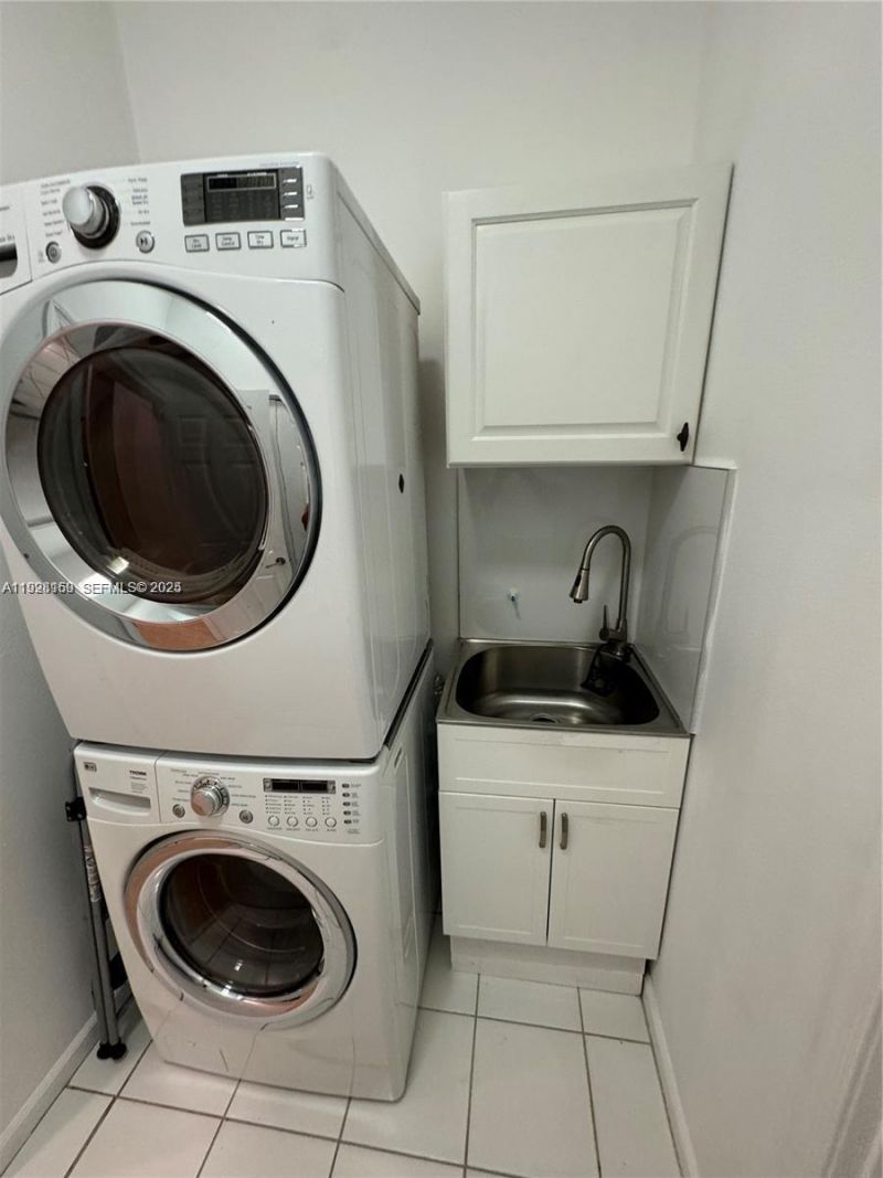 8965 SW 59th Ct, Cooper City, FL 33328 Photo