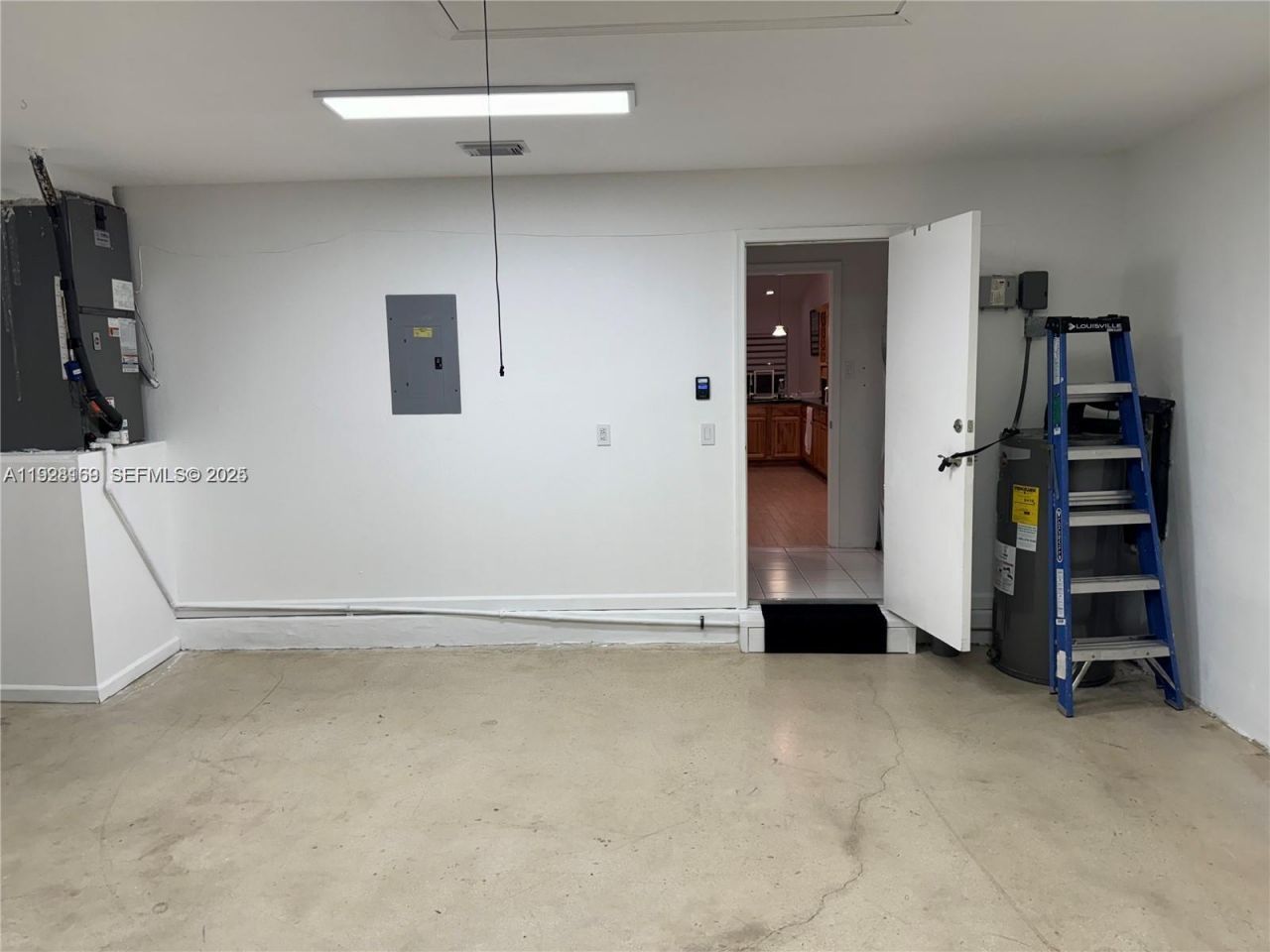 8965 SW 59th Ct, Cooper City, FL 33328 Photo