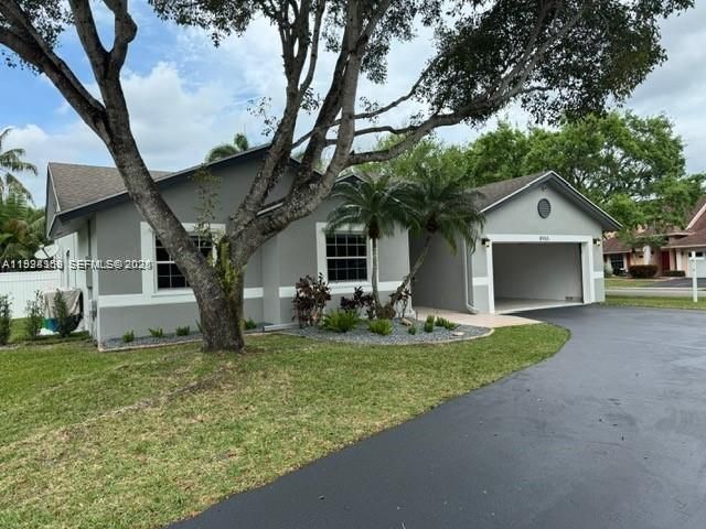 8965 SW 59th Ct, Cooper City, FL 33328 Photo