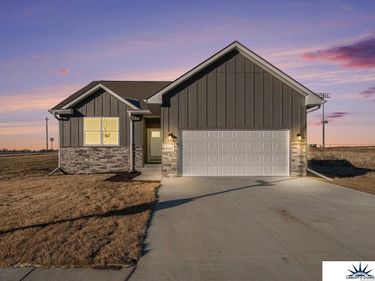 9604 N 167th Avenue, Bennington, NE 68007