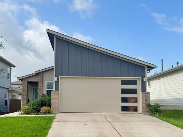 2307 Langdale LN, Austin, TX 78754