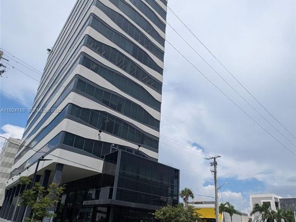 19790 W Dixie Hwy, Unit 1002, Aventura, FL 33180