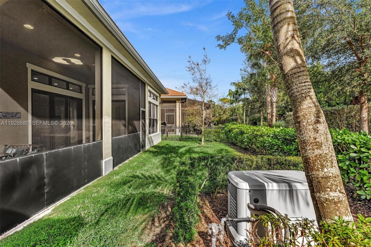 9172 E Leon Cir E, Parkland, FL 33076 Photo