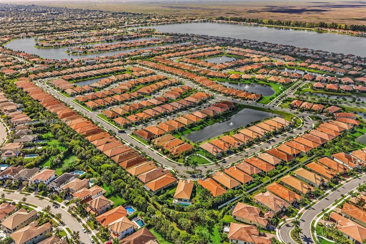 9172 E Leon Cir E, Parkland, FL 33076 Photo