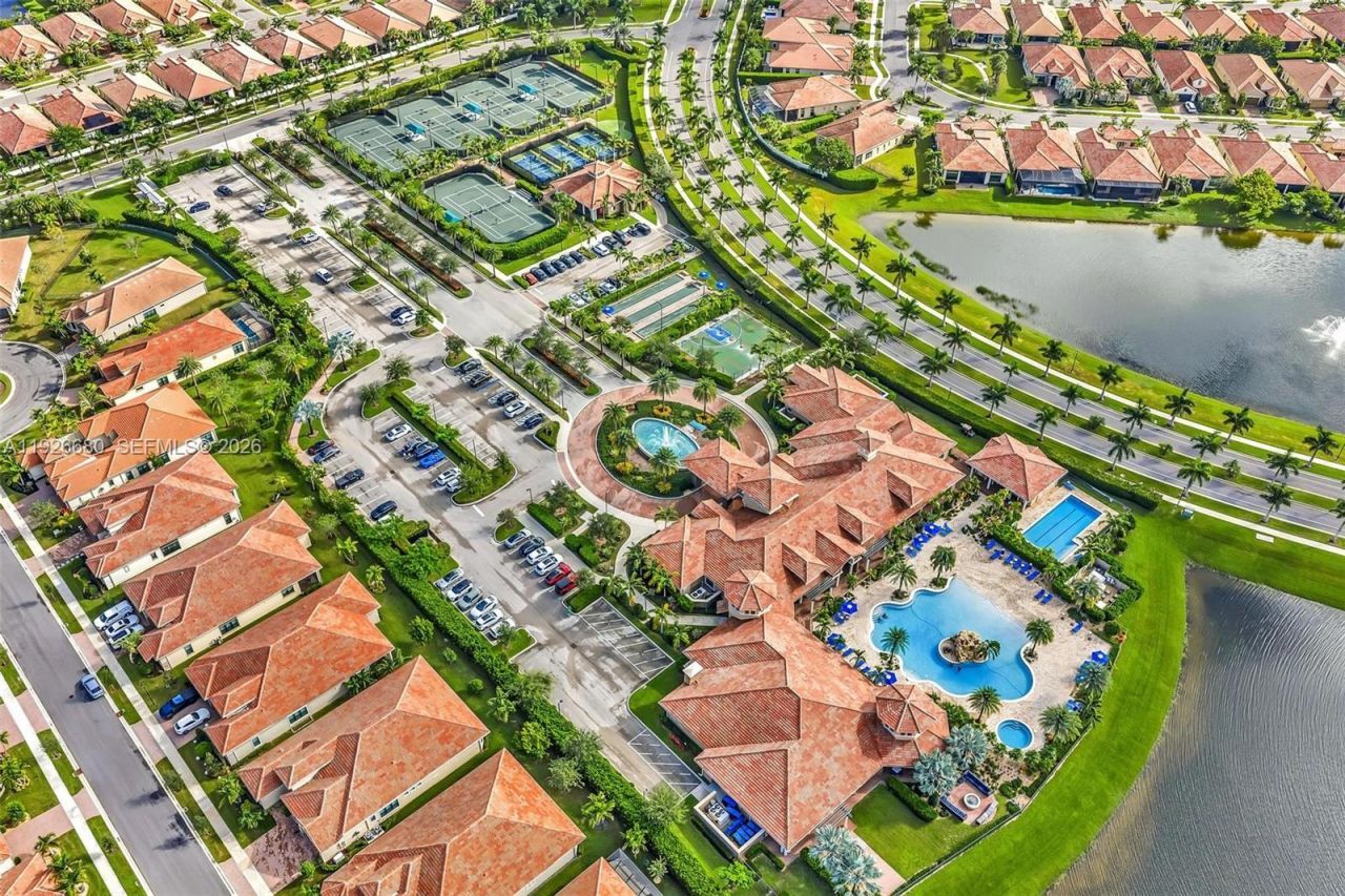 9172 E Leon Cir E, Parkland, FL 33076 Photo