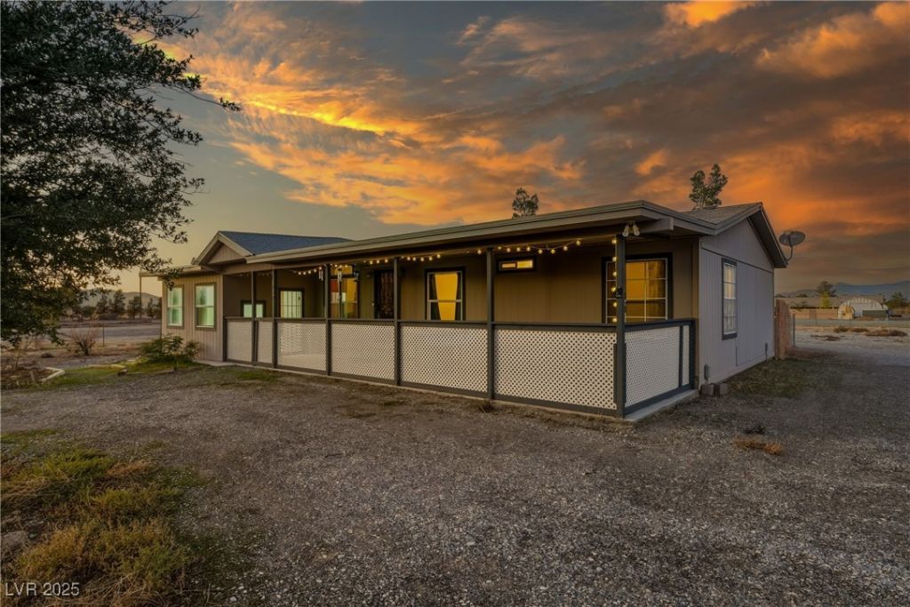 3060 E Mcgraw Road, Pahrump, NV 89061 Main Photo