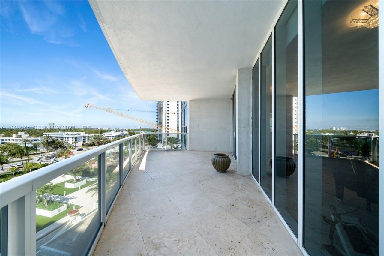 10225 Collins Ave, Unit 404, Bal Harbour, FL 33154 Photo