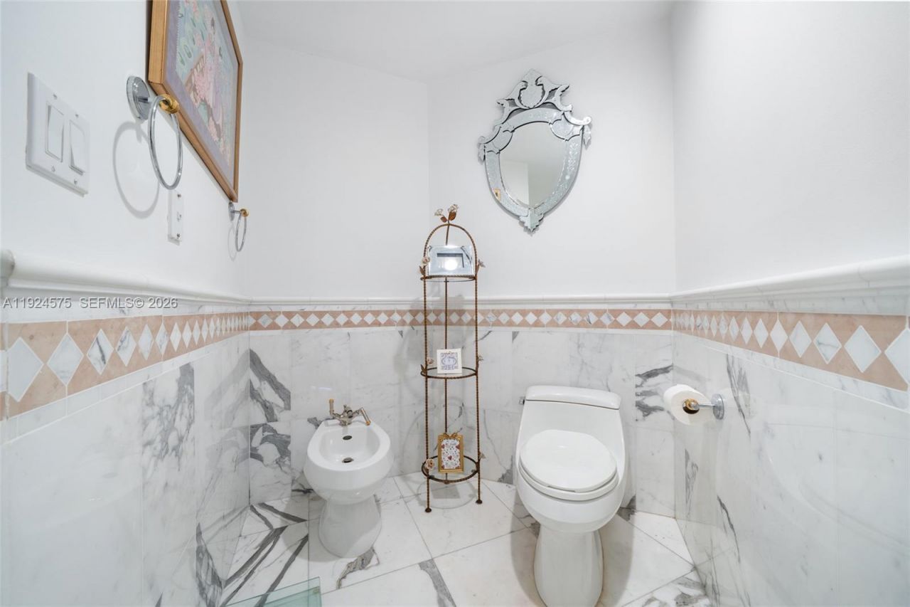 10225 Collins Ave, Unit 404, Bal Harbour, FL 33154 Photo