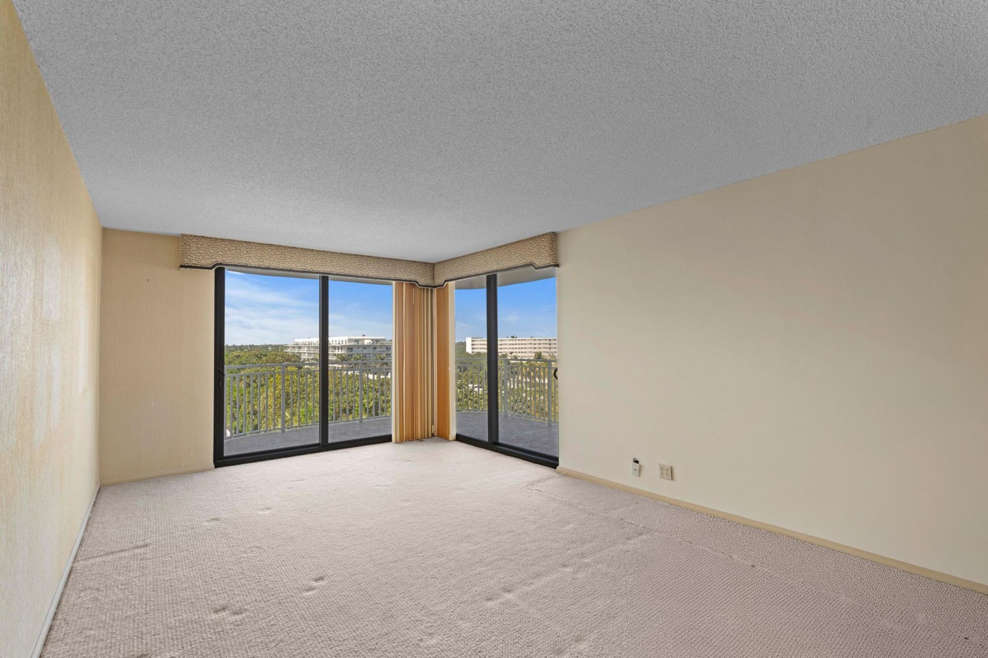 2580 S Ocean Boulevard, Unit 2c5, Palm Beach, FL 33480 Photo