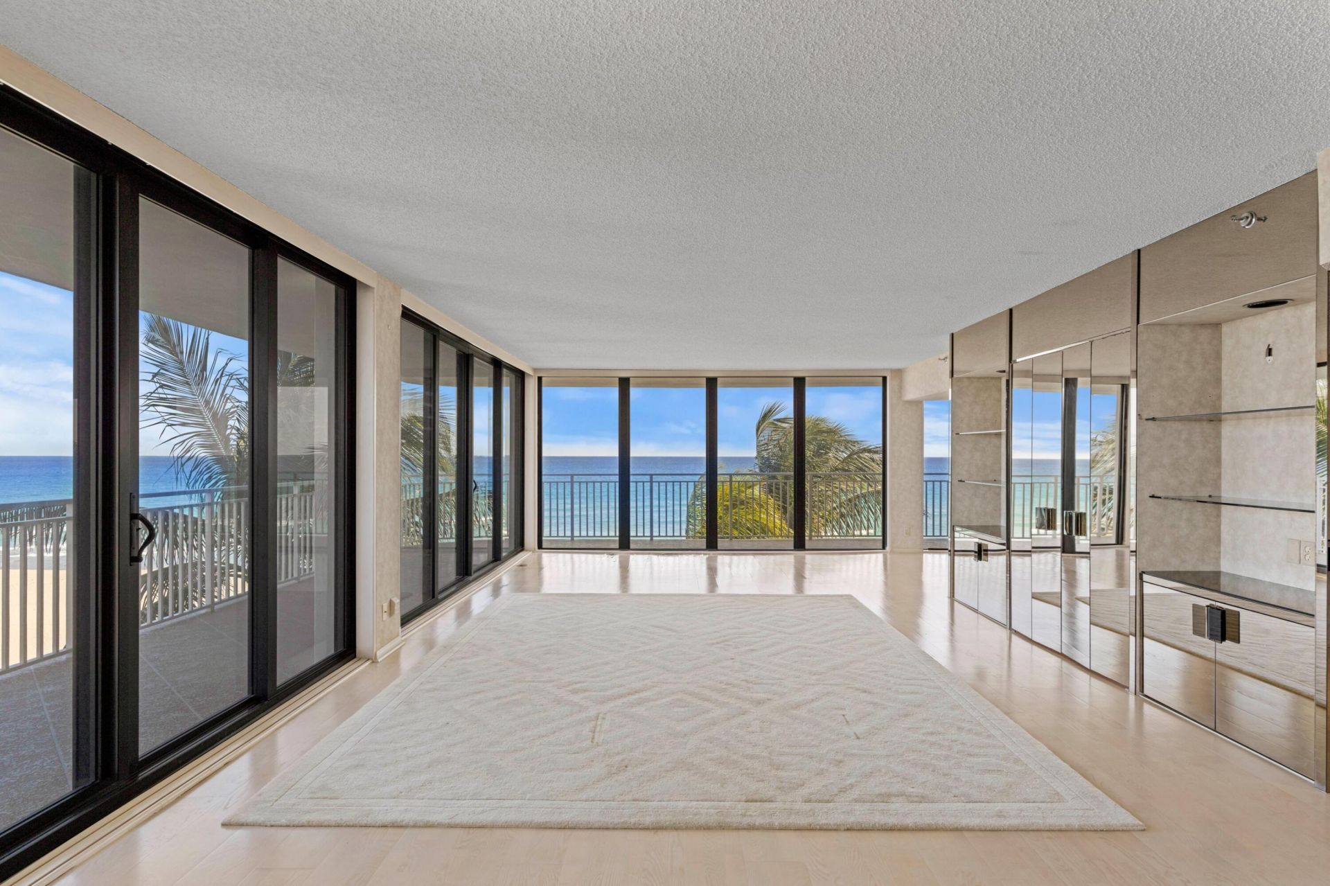 2580 S Ocean Boulevard, Unit 2c5, Palm Beach, FL 33480 Photo