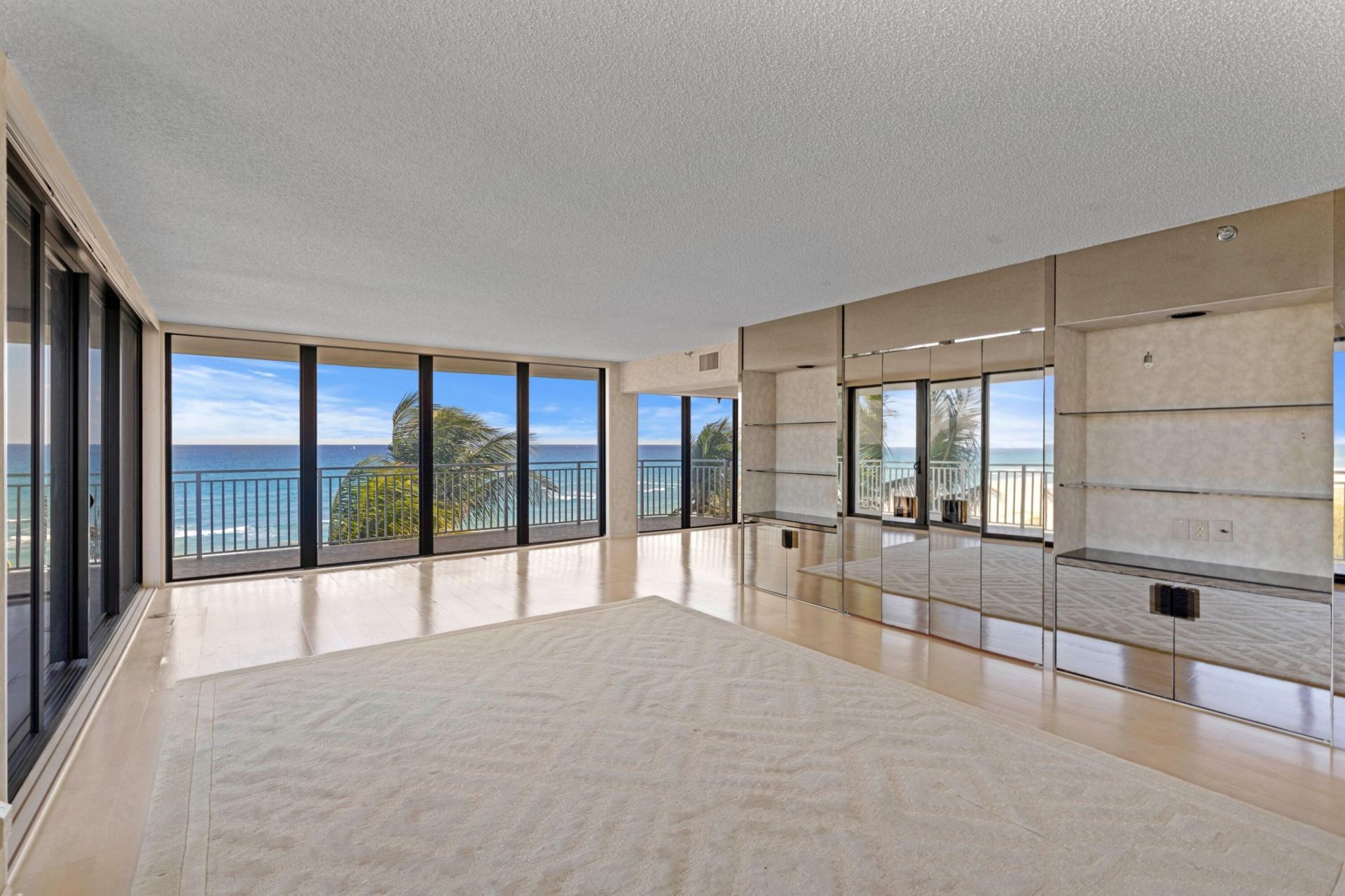 2580 S Ocean Boulevard, Unit 2c5, Palm Beach, FL 33480 Photo