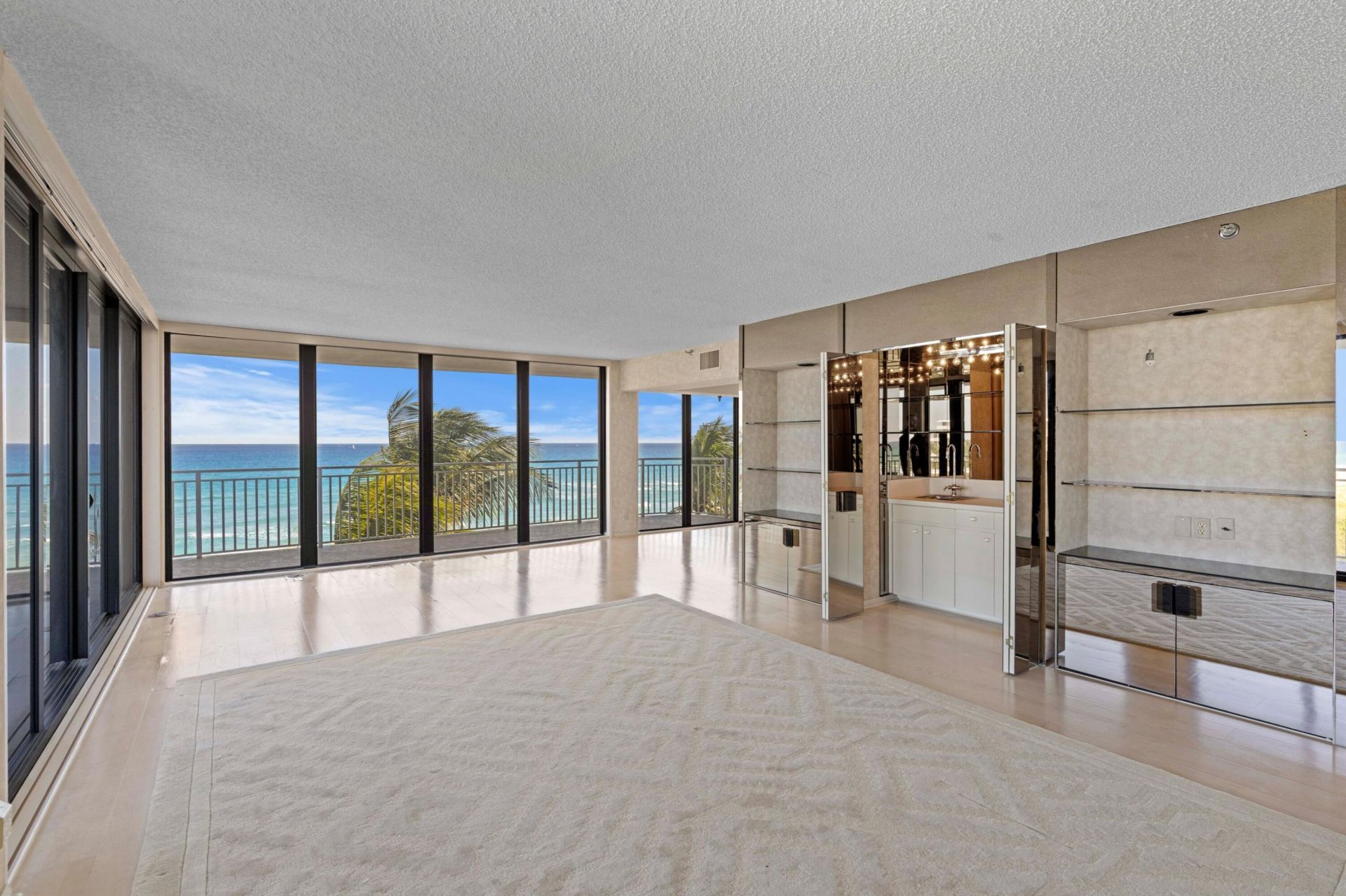 2580 S Ocean Boulevard, Unit 2c5, Palm Beach, FL 33480 Photo