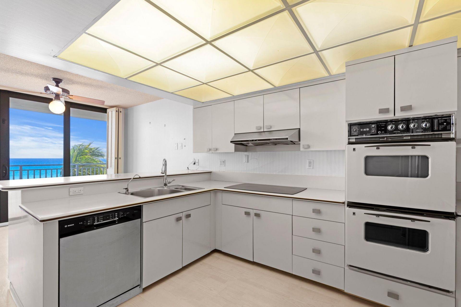 2580 S Ocean Boulevard, Unit 2c5, Palm Beach, FL 33480 Photo