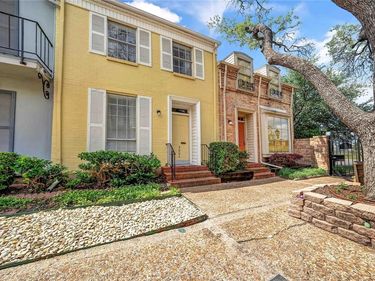 3006 Brockbank Court, Unit 3006, Dallas, TX 75220