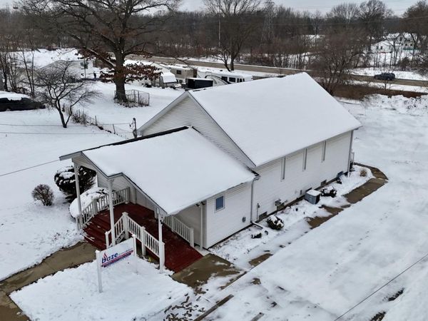 526 Fairyland Avenue, Jackson, MI 49202