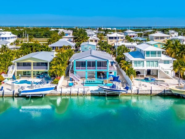 556 E Caribbean Drive, Summerland, FL 33042