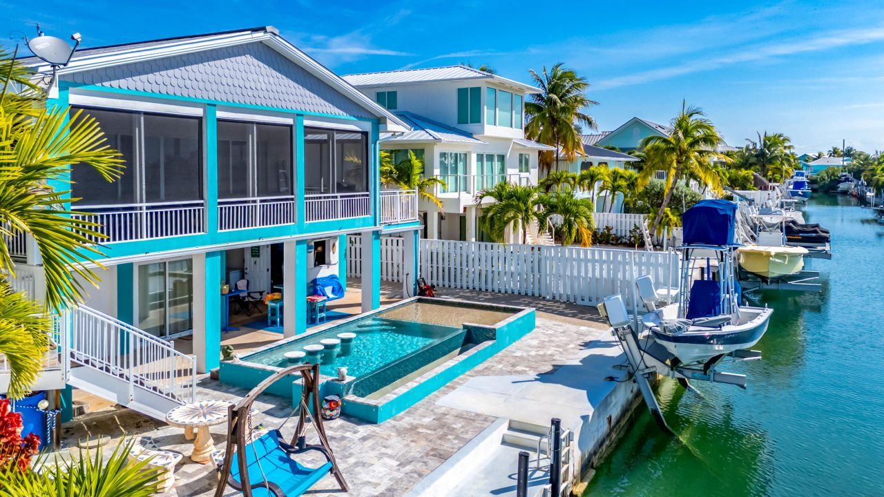 556 E Caribbean Drive, Summerland Key, FL 33042 Photo