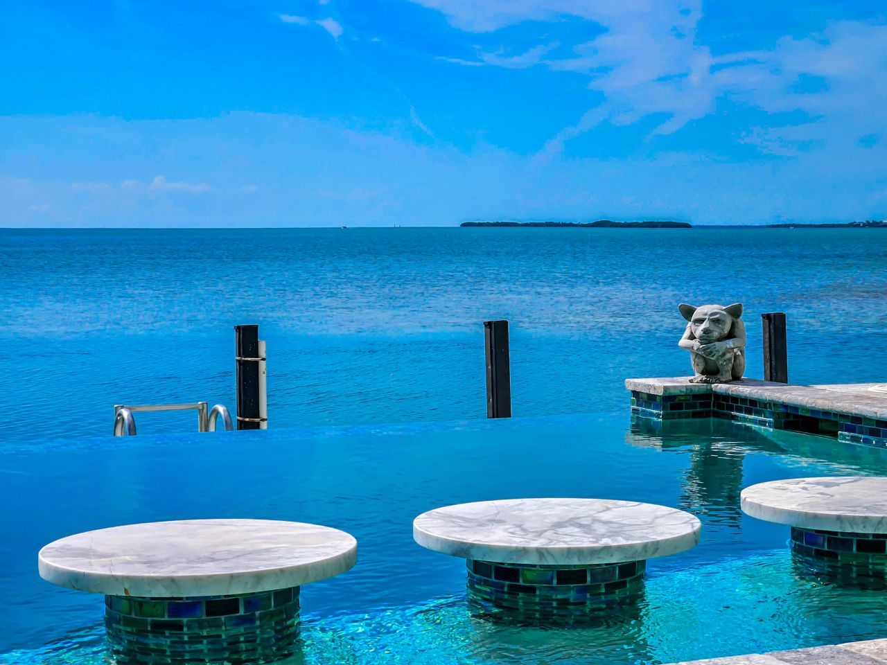 556 E Caribbean Drive, Summerland Key, FL 33042 Photo