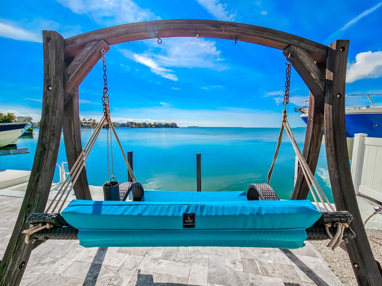 556 E Caribbean Drive, Summerland Key, FL 33042 Photo