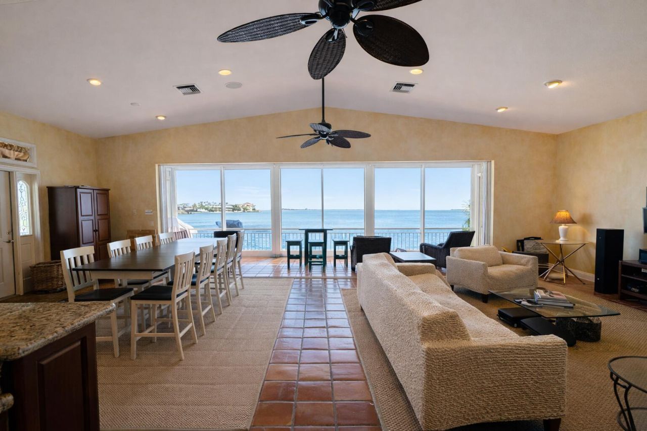 556 E Caribbean Drive, Summerland Key, FL 33042 Photo