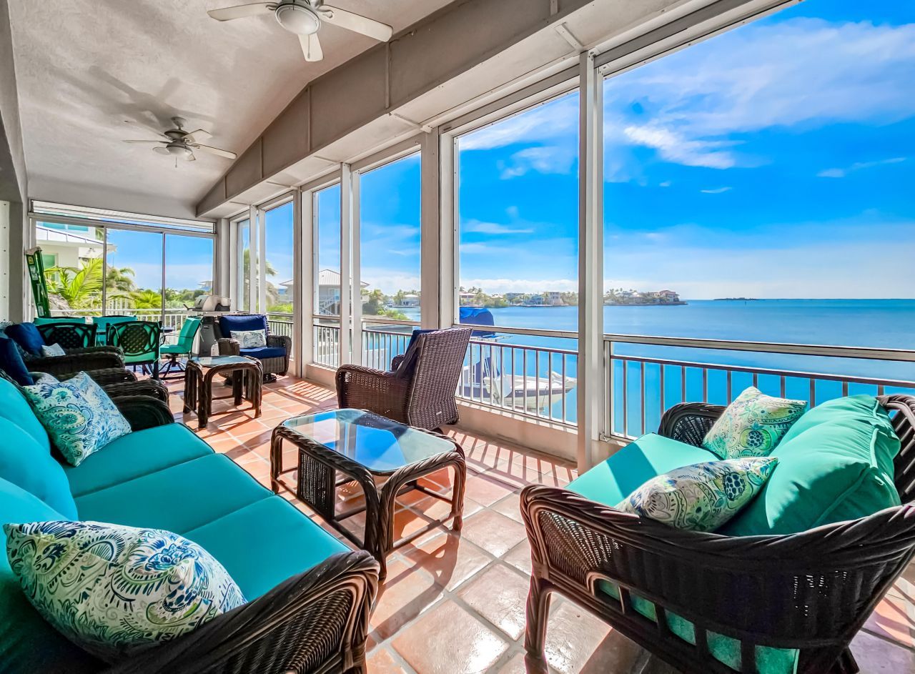 556 E Caribbean Drive, Summerland Key, FL 33042 Photo